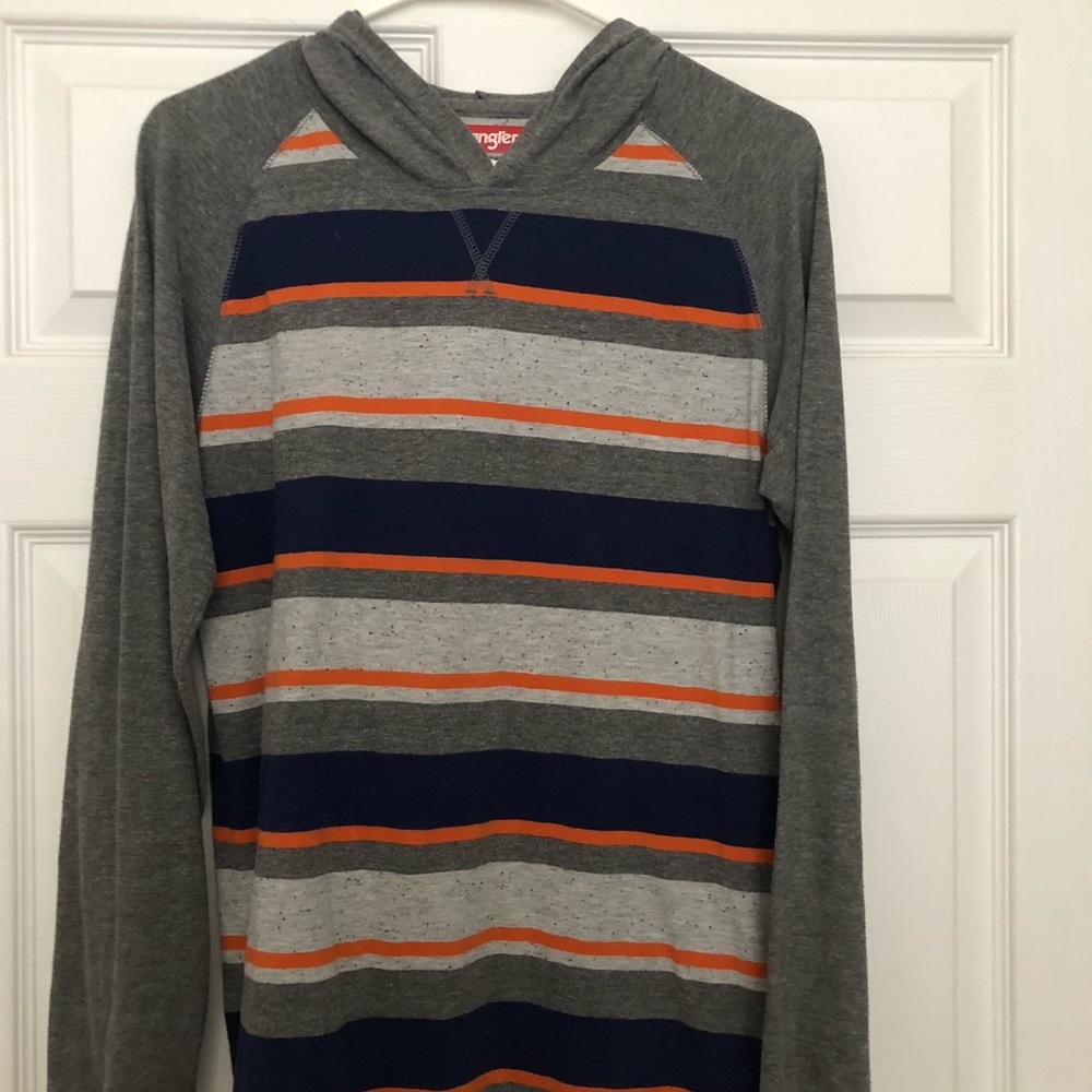 Wrangler top for boys.
